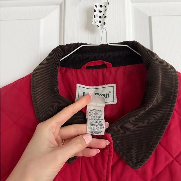 Vintage L.L. Bean Women's Quilted Red barn Jacket with Suede Brown Collar - Picture 5 of 11